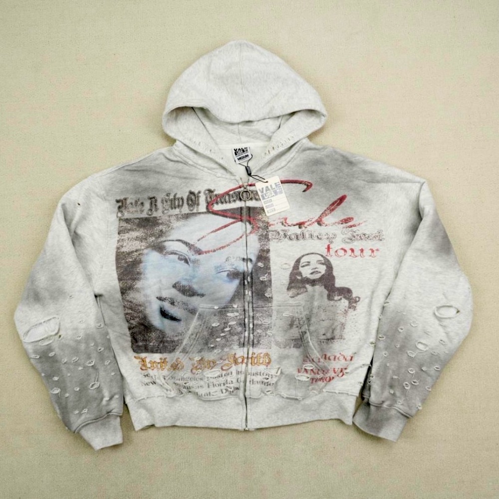 Men's Gray Graphic Zip-Up Sweater